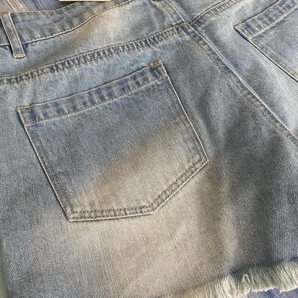 NWT distressed shorts - Picture 10 of 11